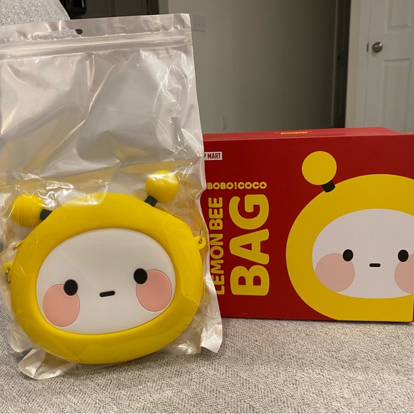 PopMart Bobo & Coco Lemon Bee Bag Limited Edition - Picture 2 of 3